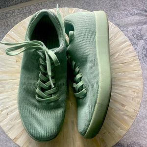 Atoms tennis shoes, worn once.